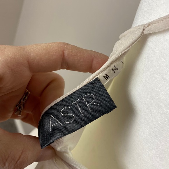 ASTR Cream White Lace Maxi Dress Size Medium - Picture 10 of 15